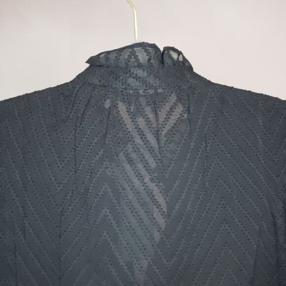NWT Walter‎ Baker Justice Chevron Ruffle Long Sleeve Top Size Small - Picture 4 of 12